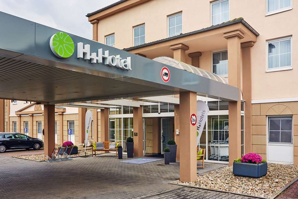 H+ Hotel Frankfurt Airport West Hofheim am Taunus Exterior foto